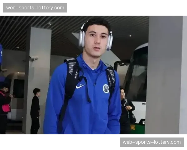 拜合拉木700万加盟成都蓉城，揭幕战将反戈旧主深圳新鹏城